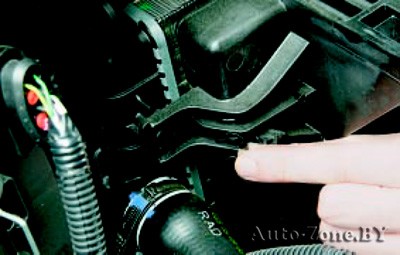 Снятие и установка электровентилятора радиатора системы охлаждения двигателя в сборе с кожухом