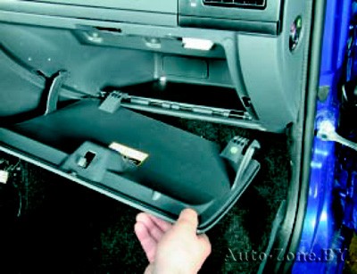 Снятие и установка подушки безопасности переднего пассажира