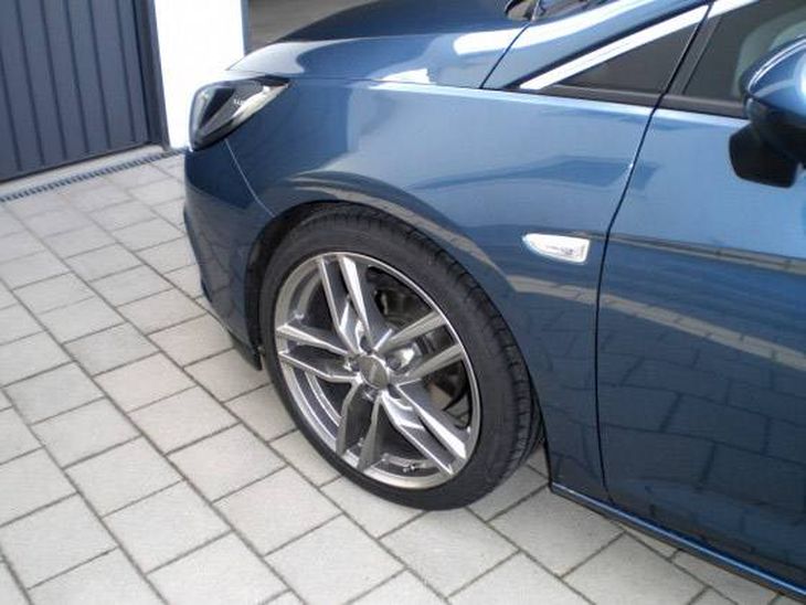 20 x 1 17 x 20. Диски Alutec Ikenu Metal Grey. Диски Alutec Ikenu Black 6.5x16. Литые диски Alutec r20. Alutec x10 Metal Grey.