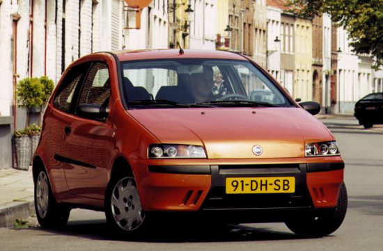 Fiat Punto 1.2 16V ELX маленький и укомлектованный