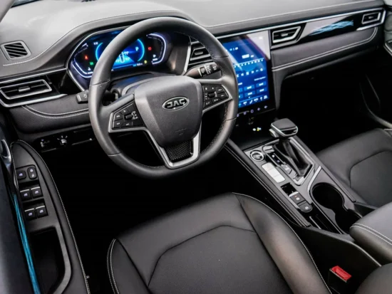 JAC J7: преимущества и недостатки