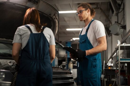 Карьера на колёсах: как войти в автобизнес без опыта, но с перспективой